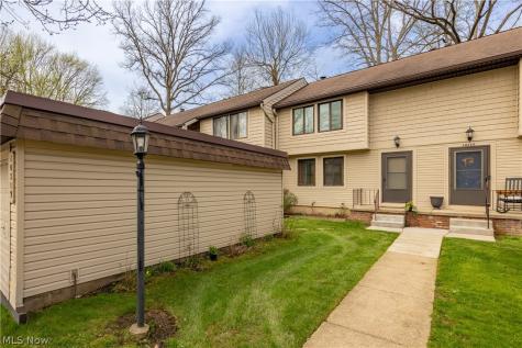 10219 Spinnaker Run Aurora OH 44202