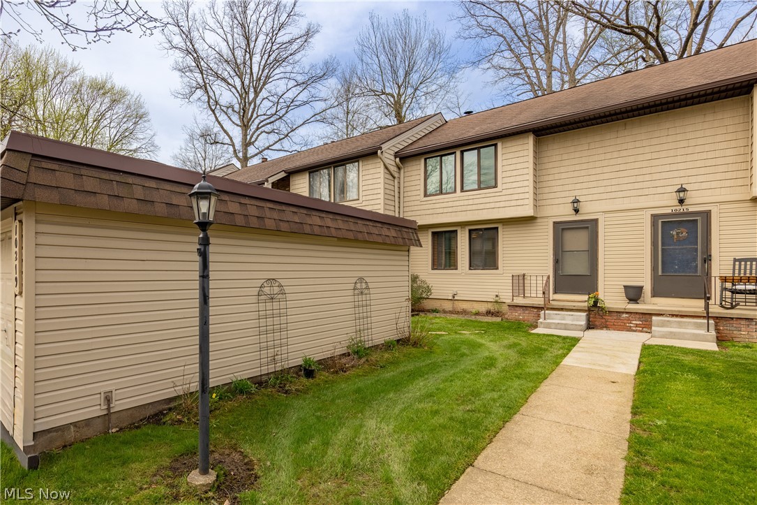 10219 Spinnaker Run Aurora OH 44202