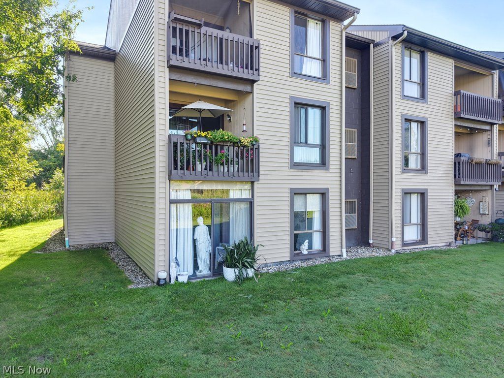 1145 Canyon View Road Sagamore Hills OH 44067