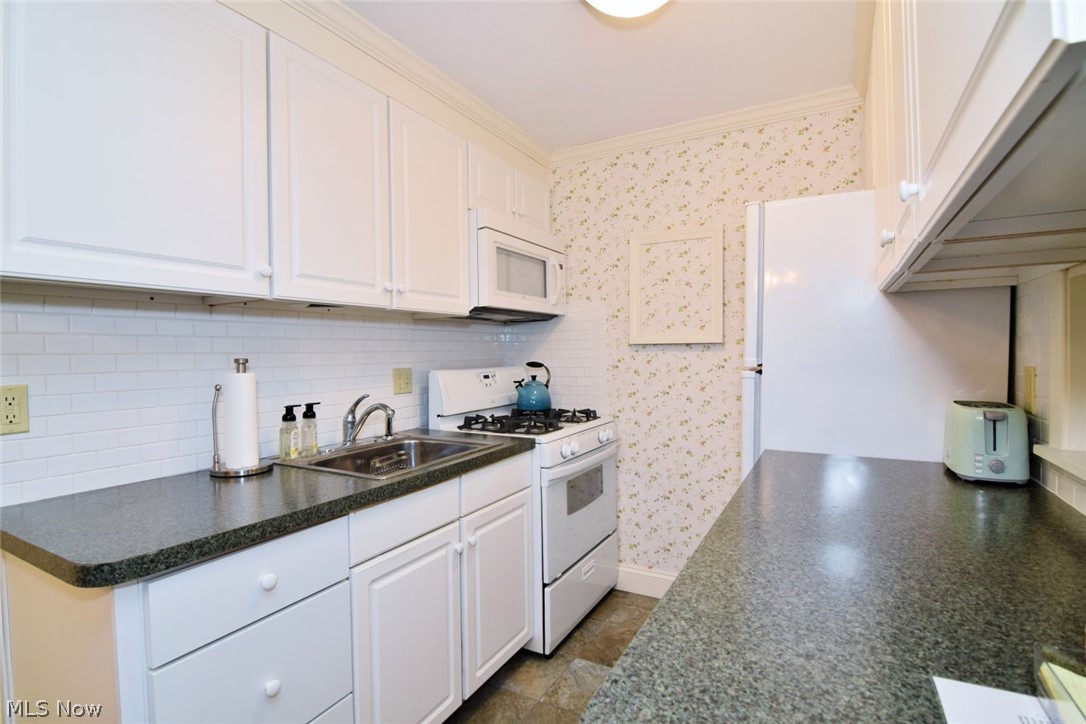 5009 Nob Hill Drive Chagrin Falls OH 44022