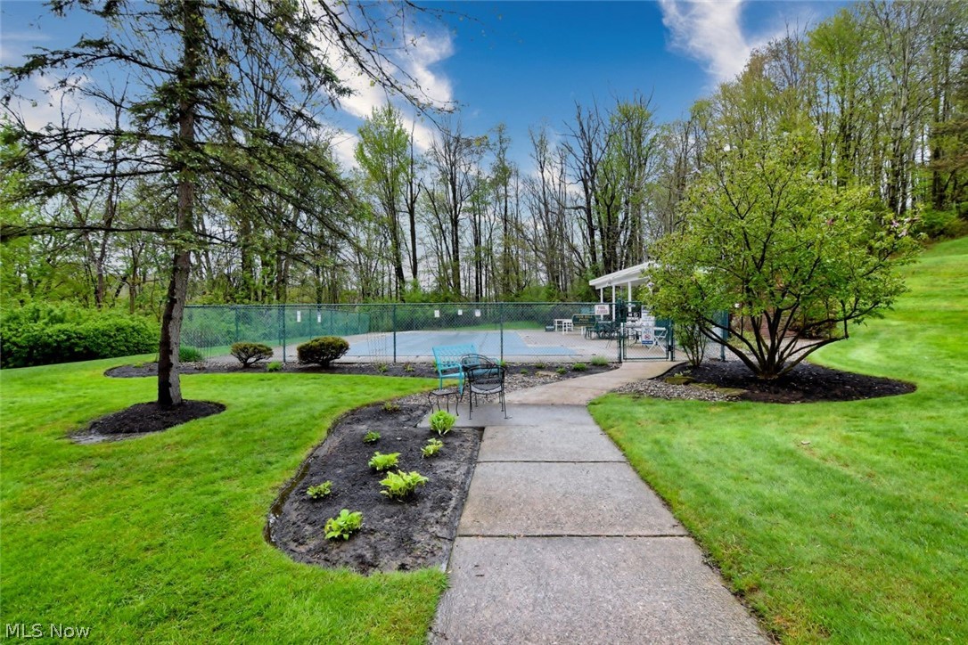 5009 Nob Hill Drive Chagrin Falls OH 44022
