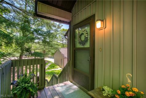 2153 Pinebrook Trail Cuyahoga Falls OH 44223