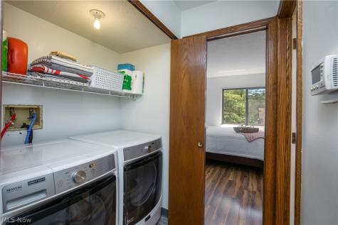 2153 Pinebrook Trail Cuyahoga Falls OH 44223
