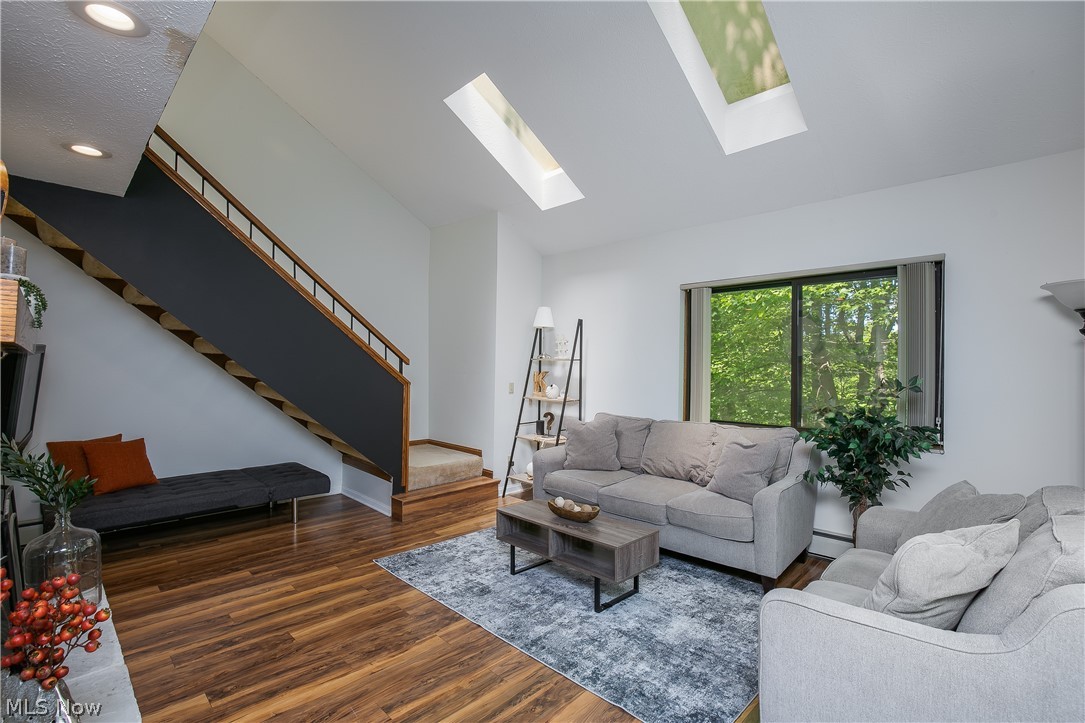 2153 Pinebrook Trail Cuyahoga Falls OH 44223