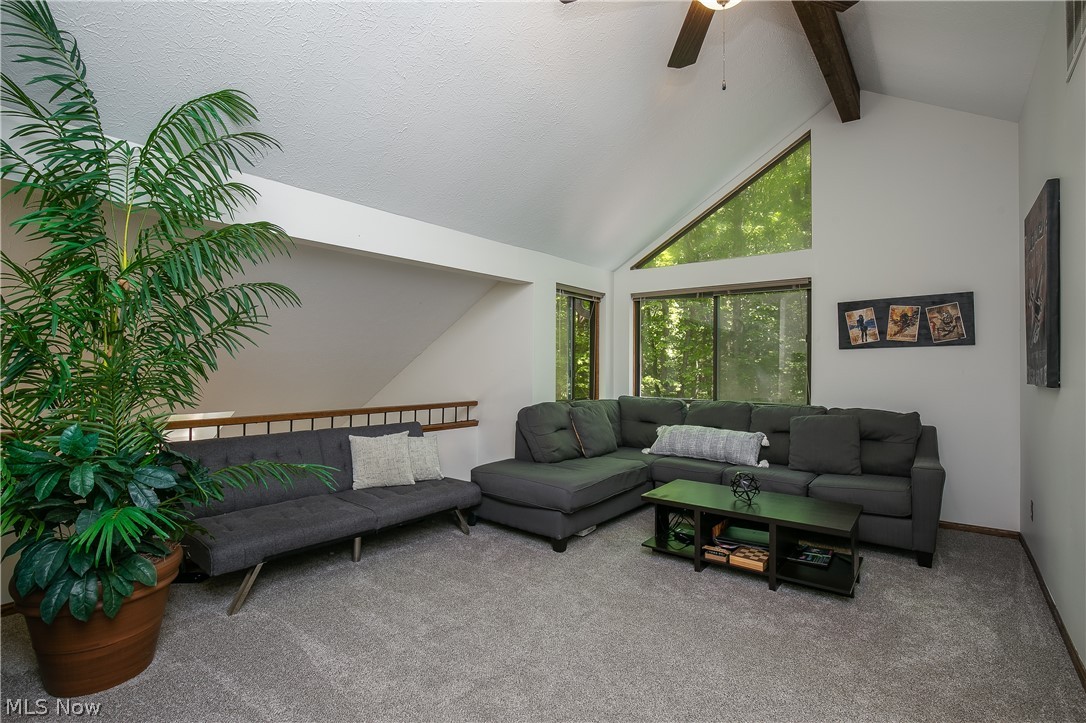 2153 Pinebrook Trail Cuyahoga Falls OH 44223