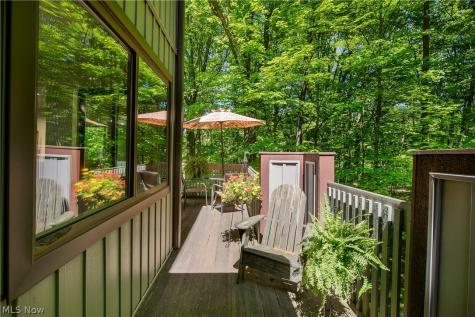 2153 Pinebrook Trail Cuyahoga Falls OH 44223