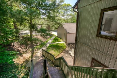 2153 Pinebrook Trail Cuyahoga Falls OH 44223