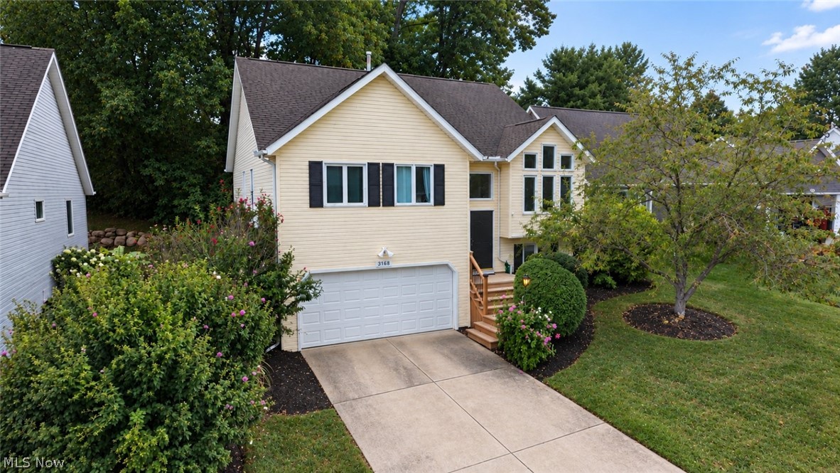 3168 Pondview Drive Ravenna OH 44266