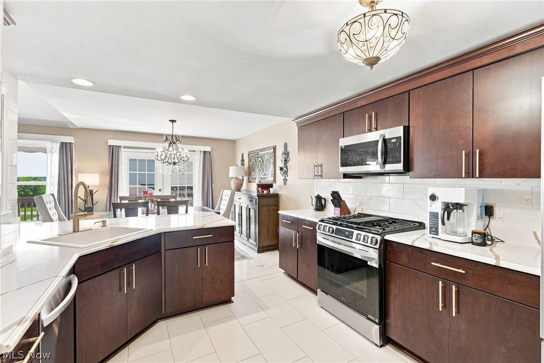 843 Cedar Way Boardman OH 44512