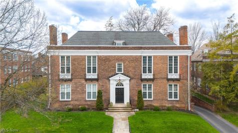 2808 Van Aken Boulevard Cleveland OH 44120