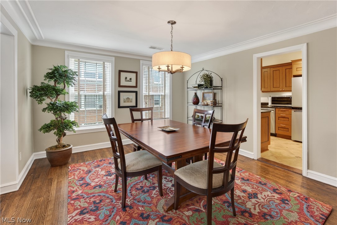 2808 Van Aken Boulevard Cleveland OH 44120