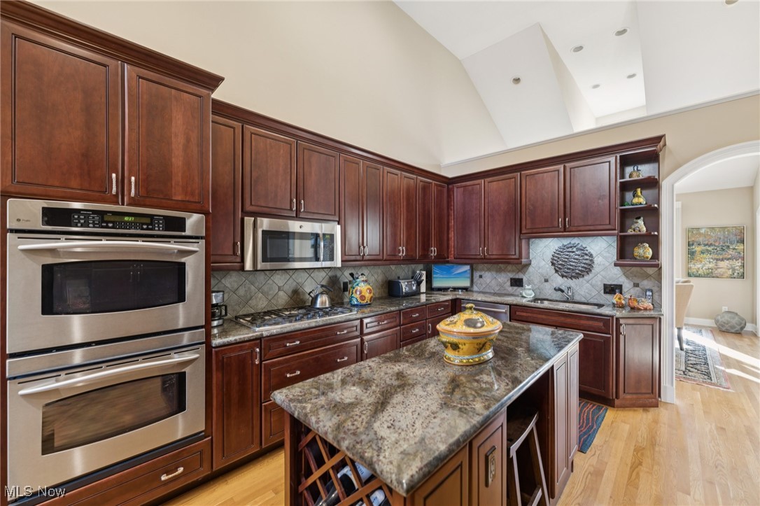 2503 Fairmount Boulevard Cleveland Heights OH 44106