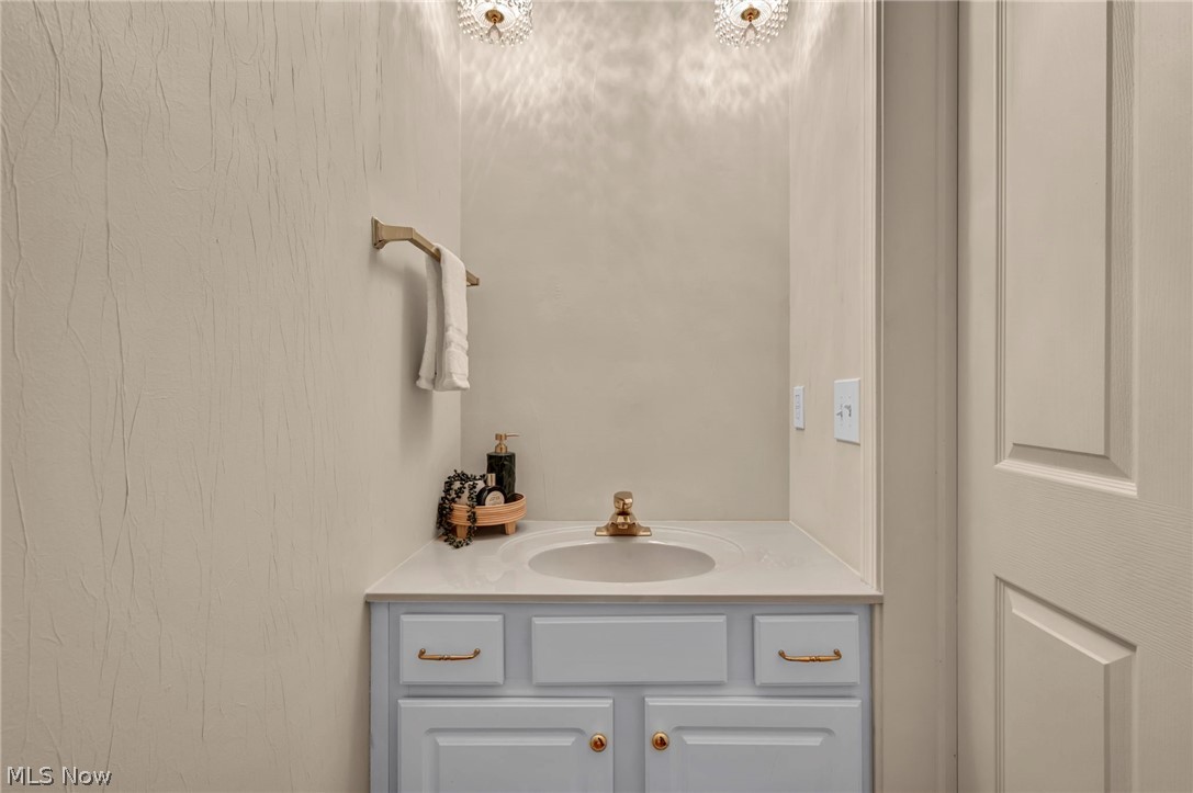 532 Covington Lane Chagrin Falls OH 44023