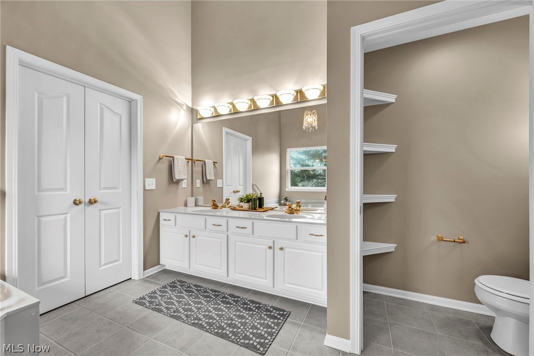 532 Covington Lane Chagrin Falls OH 44023