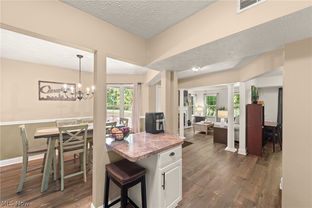 5300 Heatherfield Circle Parma OH 44134