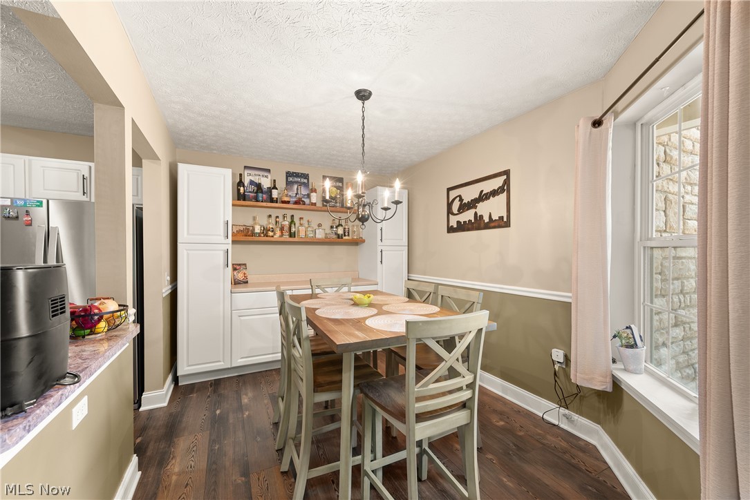 5300 Heatherfield Circle Parma OH 44134