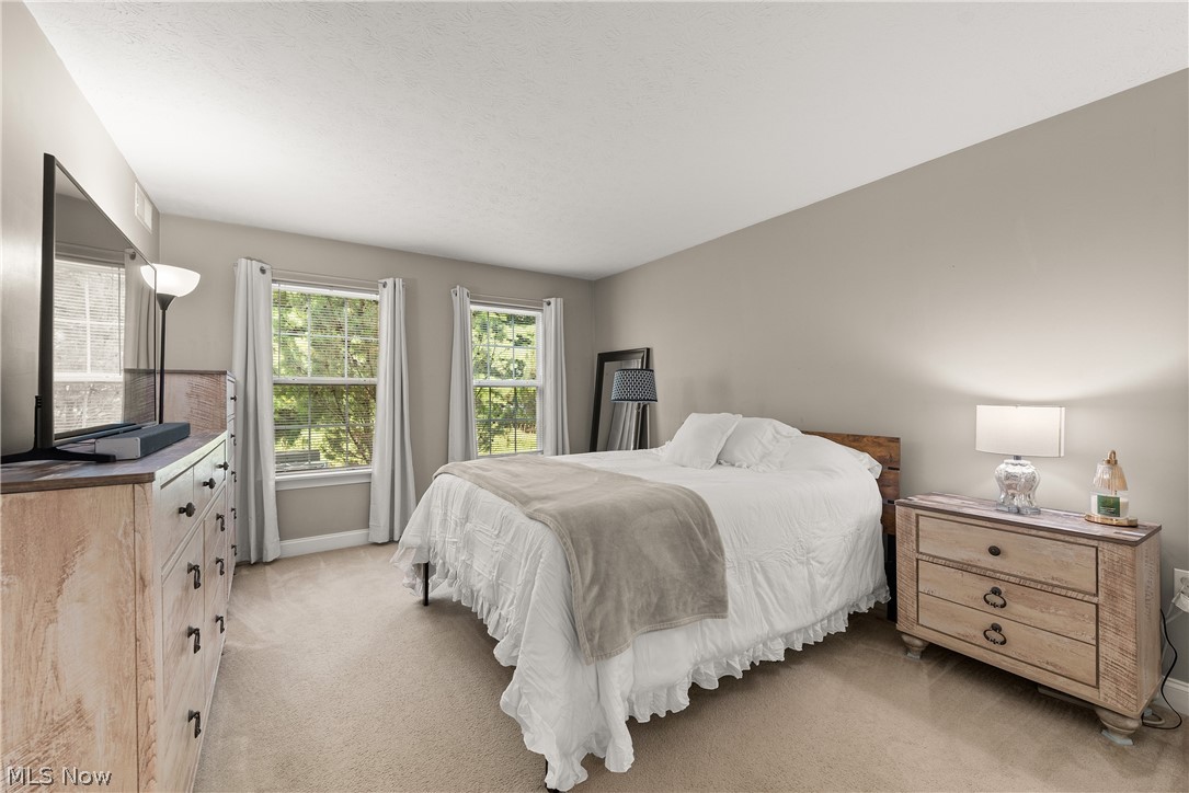 5300 Heatherfield Circle Parma OH 44134