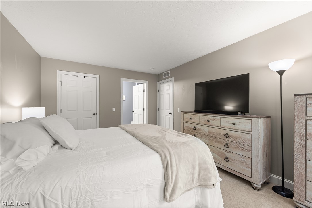 5300 Heatherfield Circle Parma OH 44134