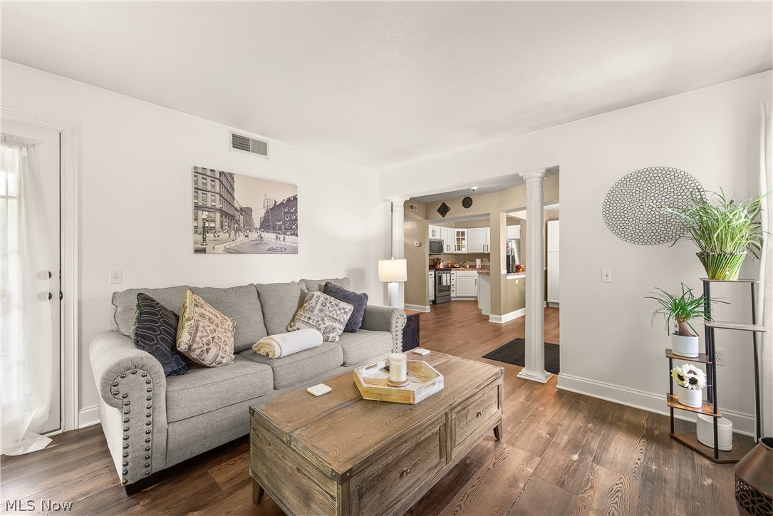 5300 Heatherfield Circle Parma OH 44134