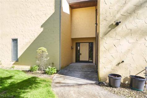 874 Hampton Ridge Drive Akron OH 44313