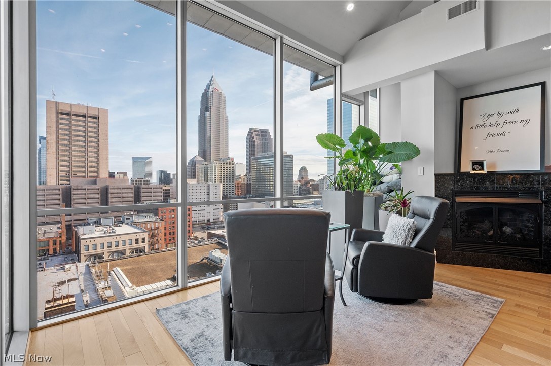 701 W Lakeside Avenue Cleveland OH 44113