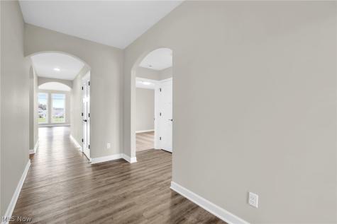 506 Meadow Trail SW Hartville OH 44632