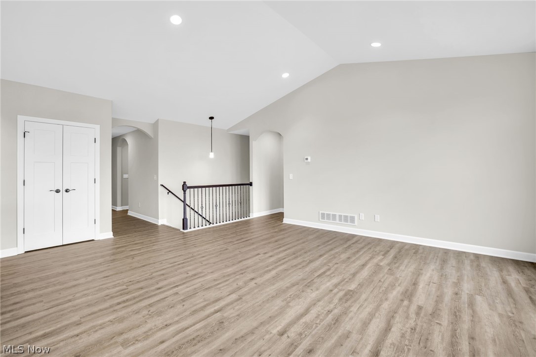 506 Meadow Trail SW Hartville OH 44632