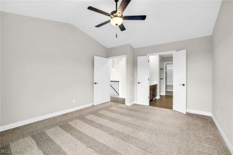 506 Meadow Trail SW Hartville OH 44632