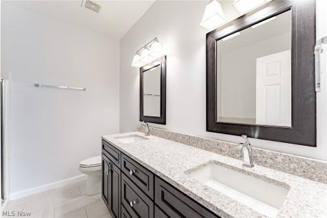 439 Eagle Trace Mayfield Heights OH 44124