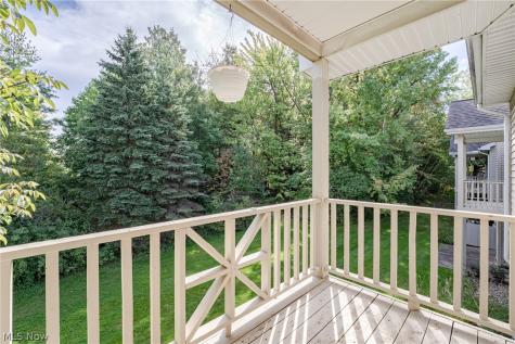 439 Eagle Trace Mayfield Heights OH 44124