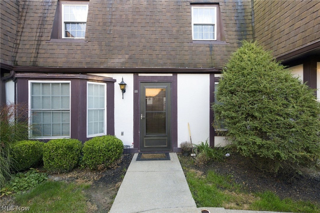 1910 King James Parkway Westlake OH 44145