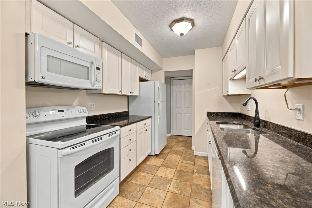 1910 King James Parkway Westlake OH 44145