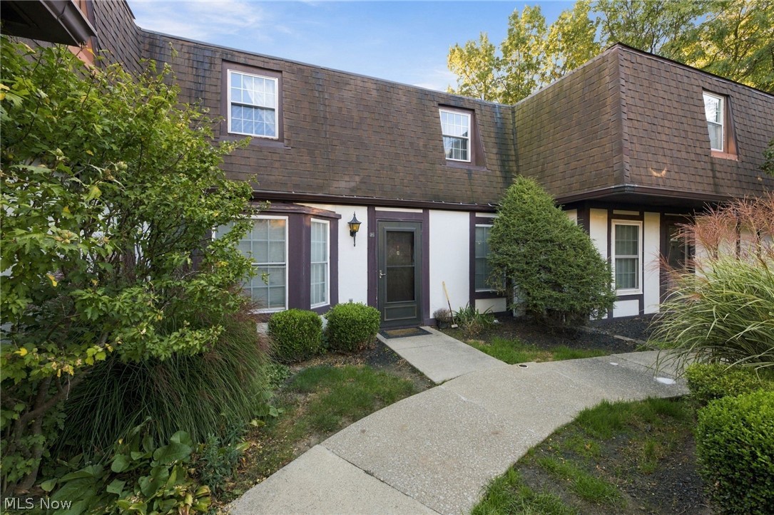 1910 King James Parkway Westlake OH 44145