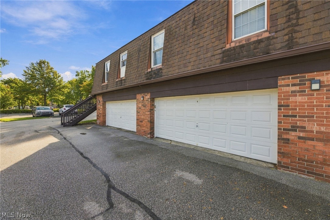 1910 King James Parkway Westlake OH 44145