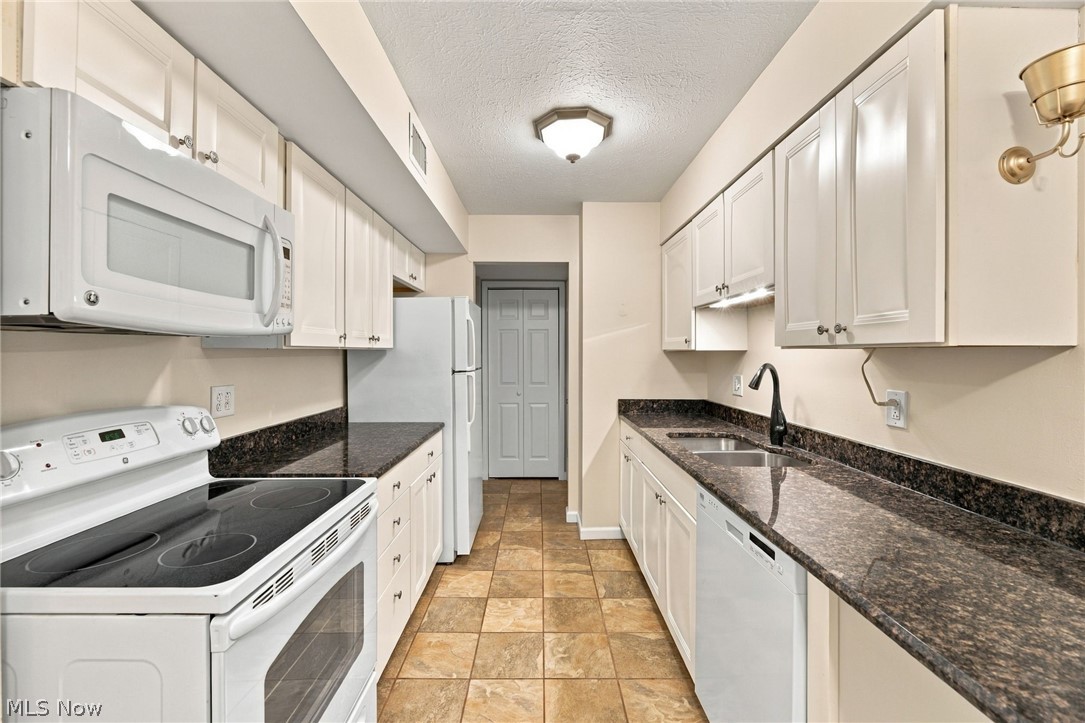 1910 King James Parkway Westlake OH 44145