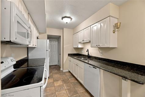 1910 King James Parkway Westlake OH 44145