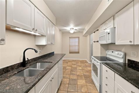 1910 King James Parkway Westlake OH 44145