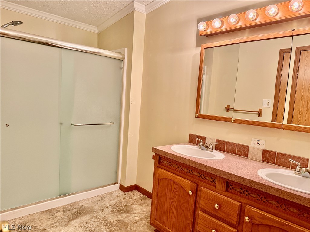 5665 Innkeeper Street SE Dennison OH 44621
