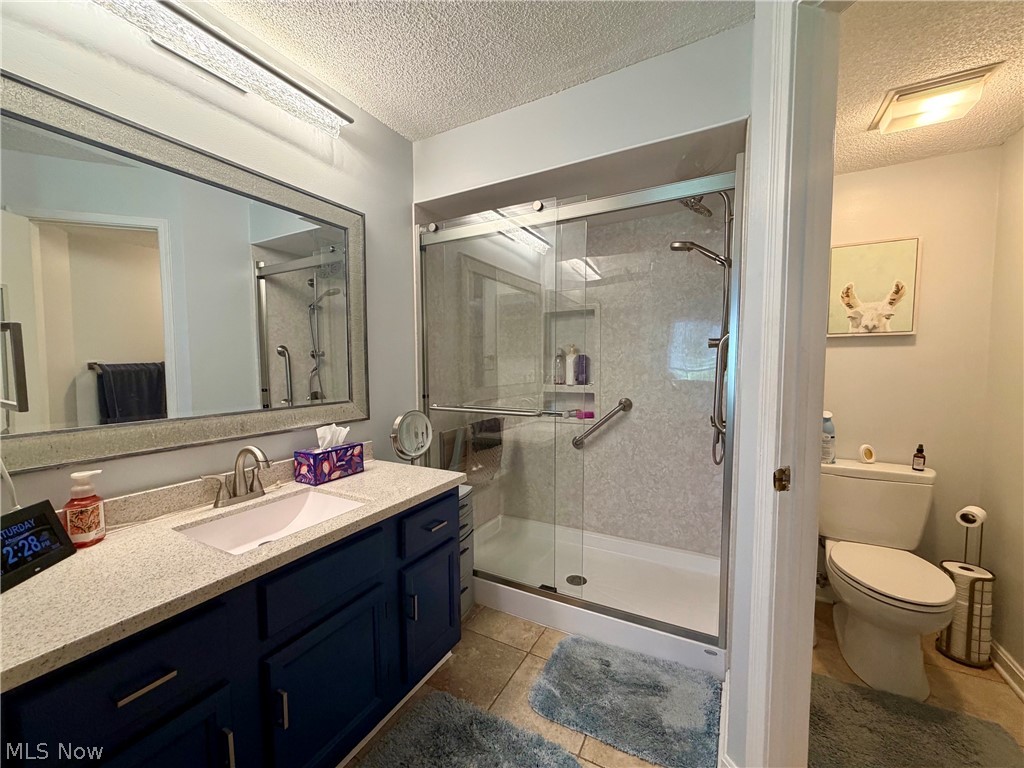 180 Fox Hollow Drive Mayfield Heights OH 44124