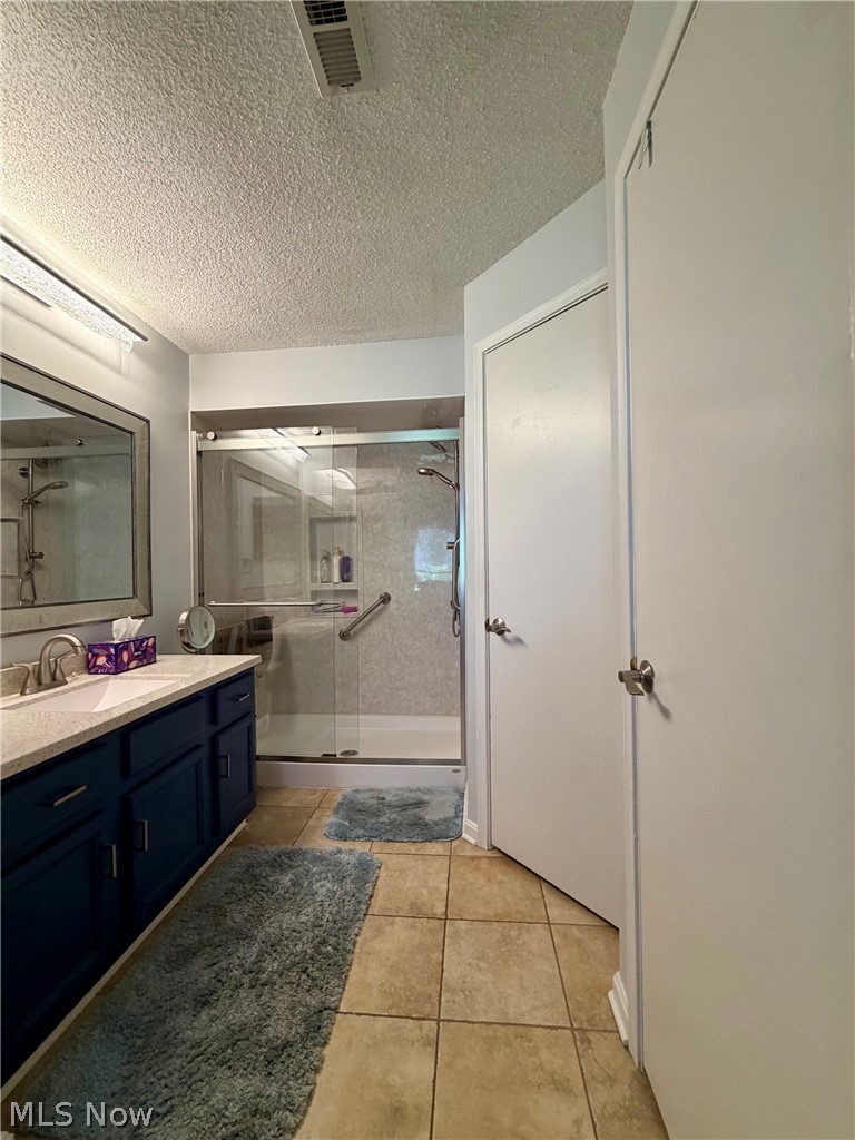 180 Fox Hollow Drive Mayfield Heights OH 44124