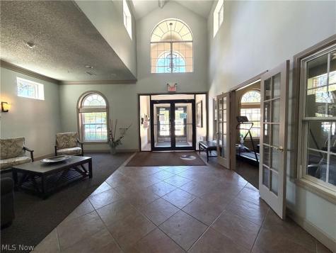 180 Fox Hollow Drive Mayfield Heights OH 44124