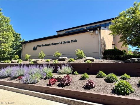 180 Fox Hollow Drive Mayfield Heights OH 44124