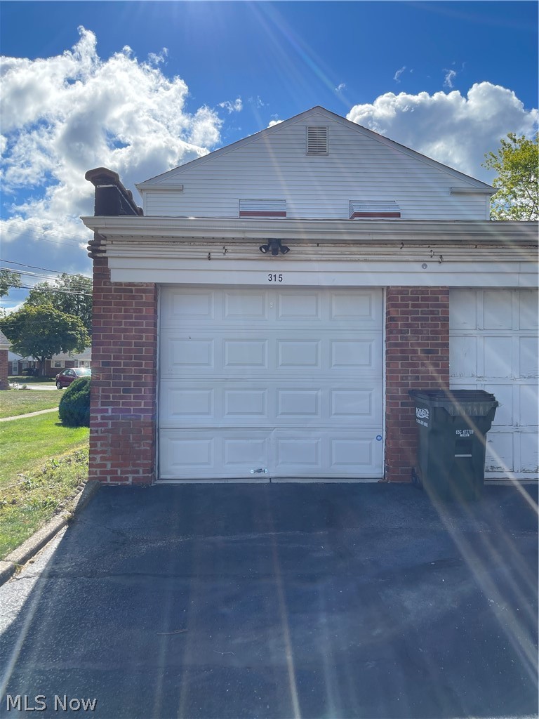 315 Buckner Drive Euclid OH 44123