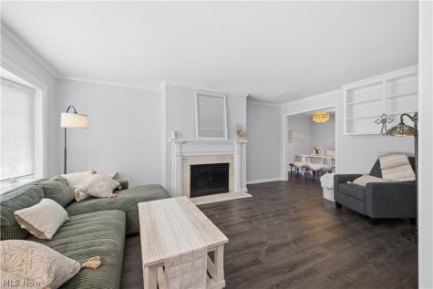 7 Meadowlawn Drive Mentor OH 44060