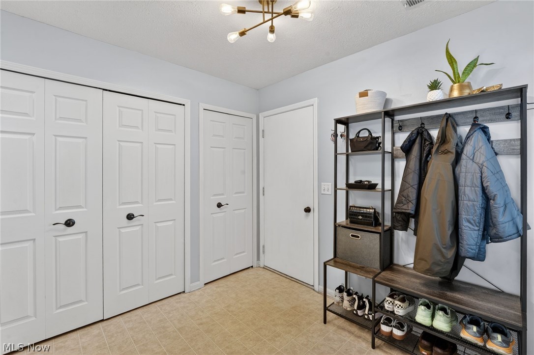 6721 Woodruff Court Cleveland OH 44130