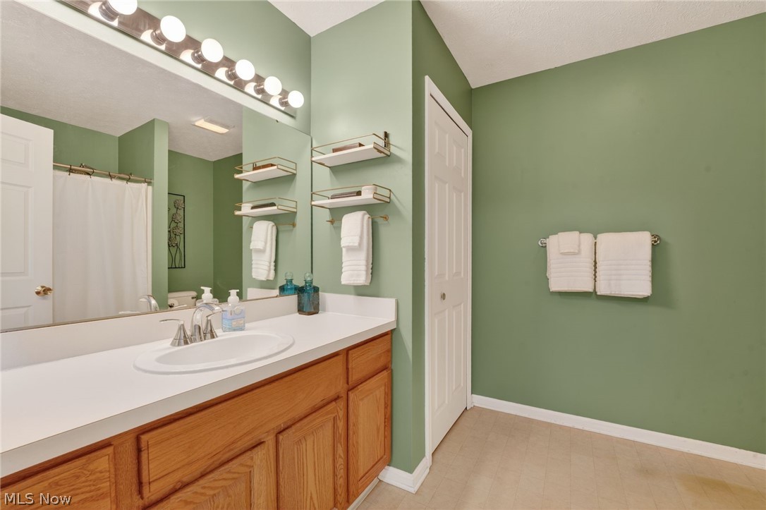 6721 Woodruff Court Cleveland OH 44130
