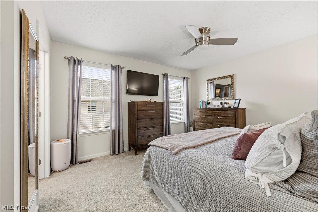 1388 Annette Court Lakewood OH 44107