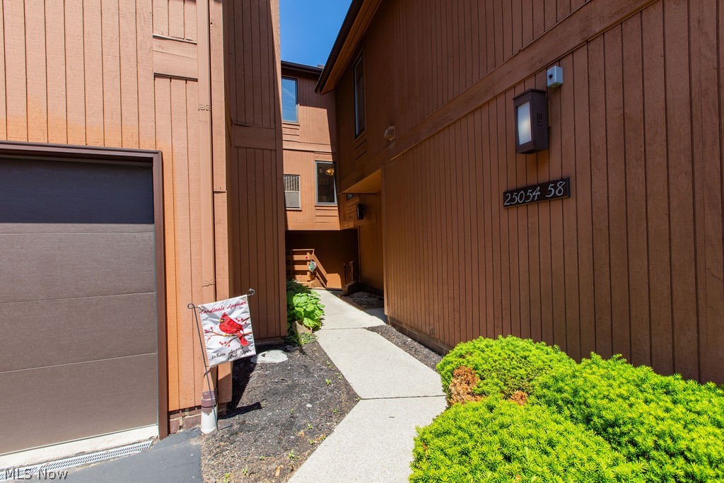 25058 Mill River Road Olmsted Falls OH 44138