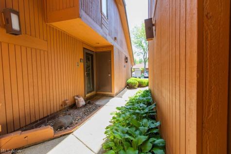 25058 Mill River Road Olmsted Falls OH 44138