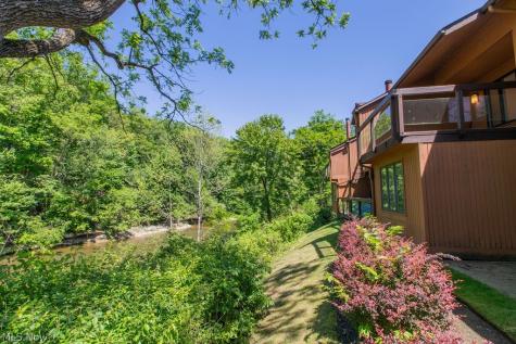 25058 Mill River Road Olmsted Falls OH 44138